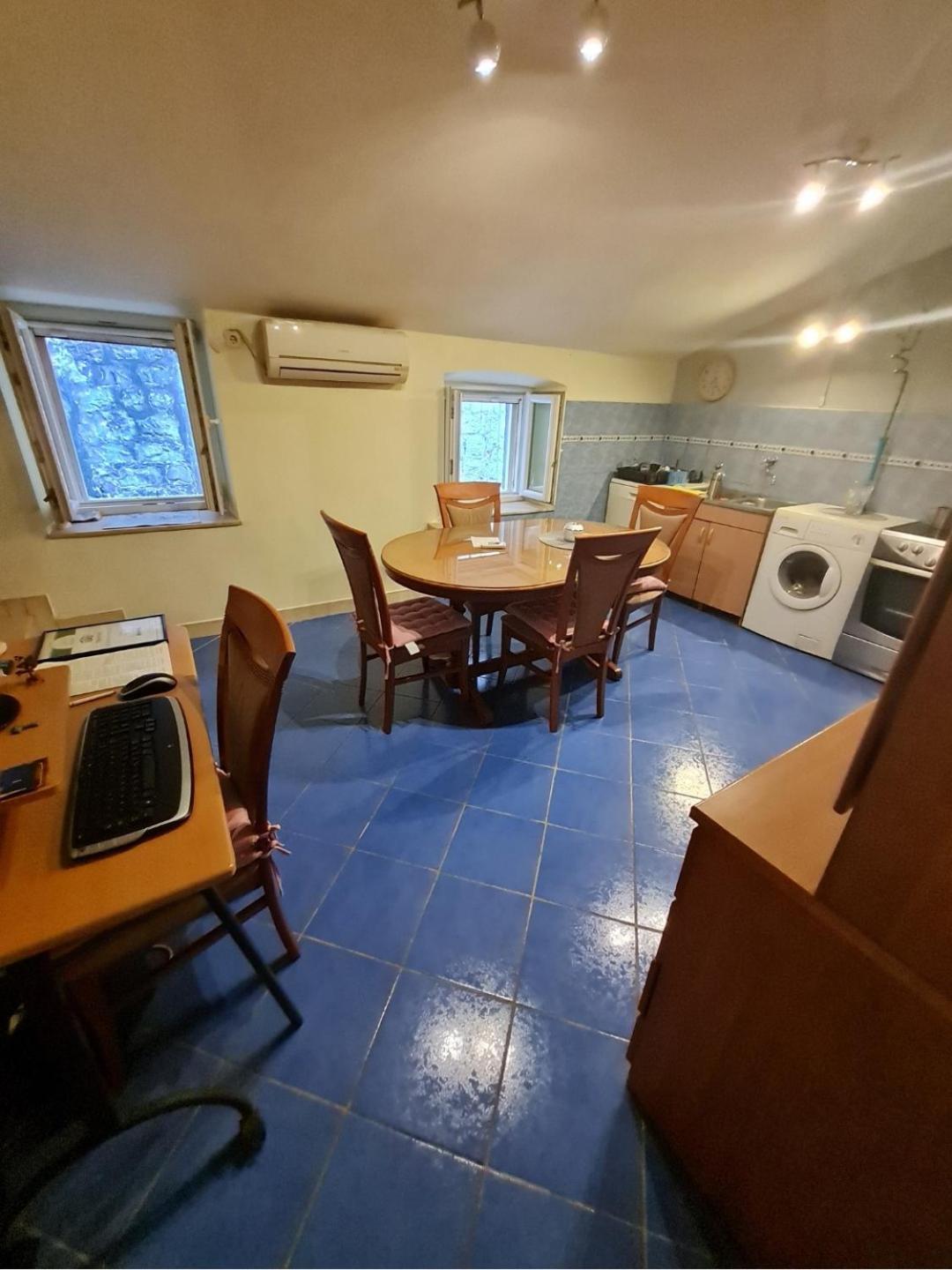 Inchy Accommodation - In The Center Of Diocletian'S Palace สปลิท ภายนอก รูปภาพ