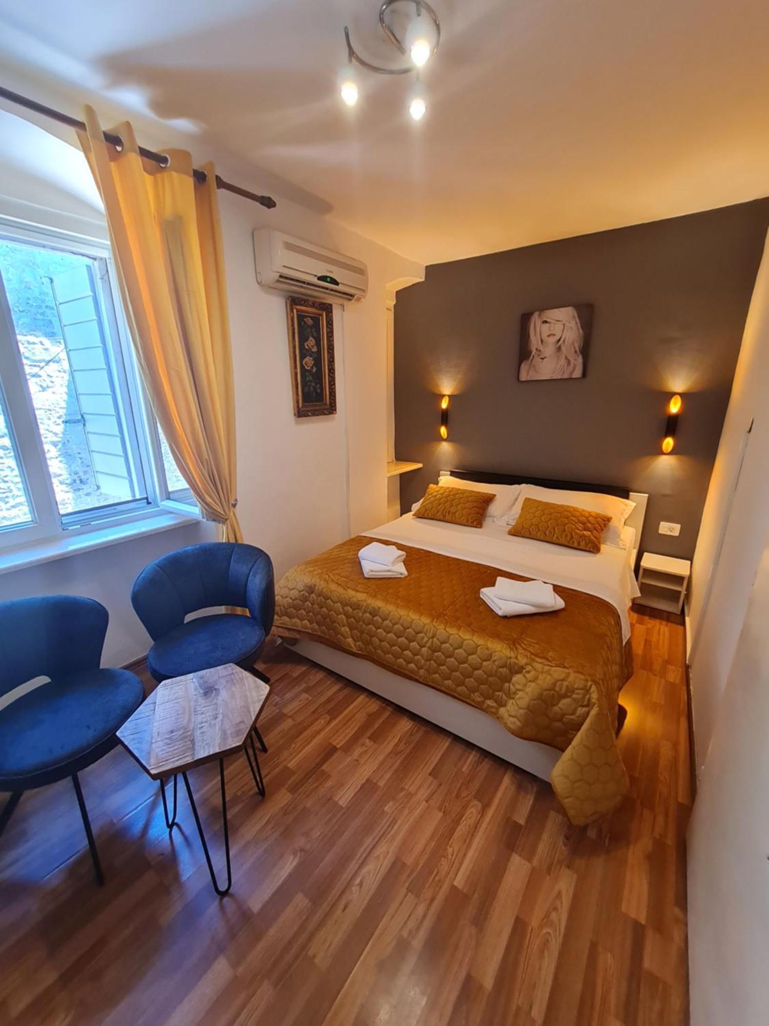 Inchy Accommodation - In The Center Of Diocletian'S Palace สปลิท ภายนอก รูปภาพ