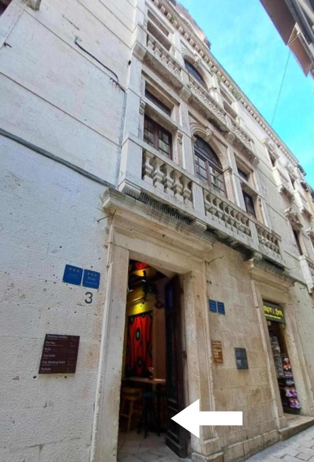 Inchy Accommodation - In The Center Of Diocletian'S Palace สปลิท ภายนอก รูปภาพ